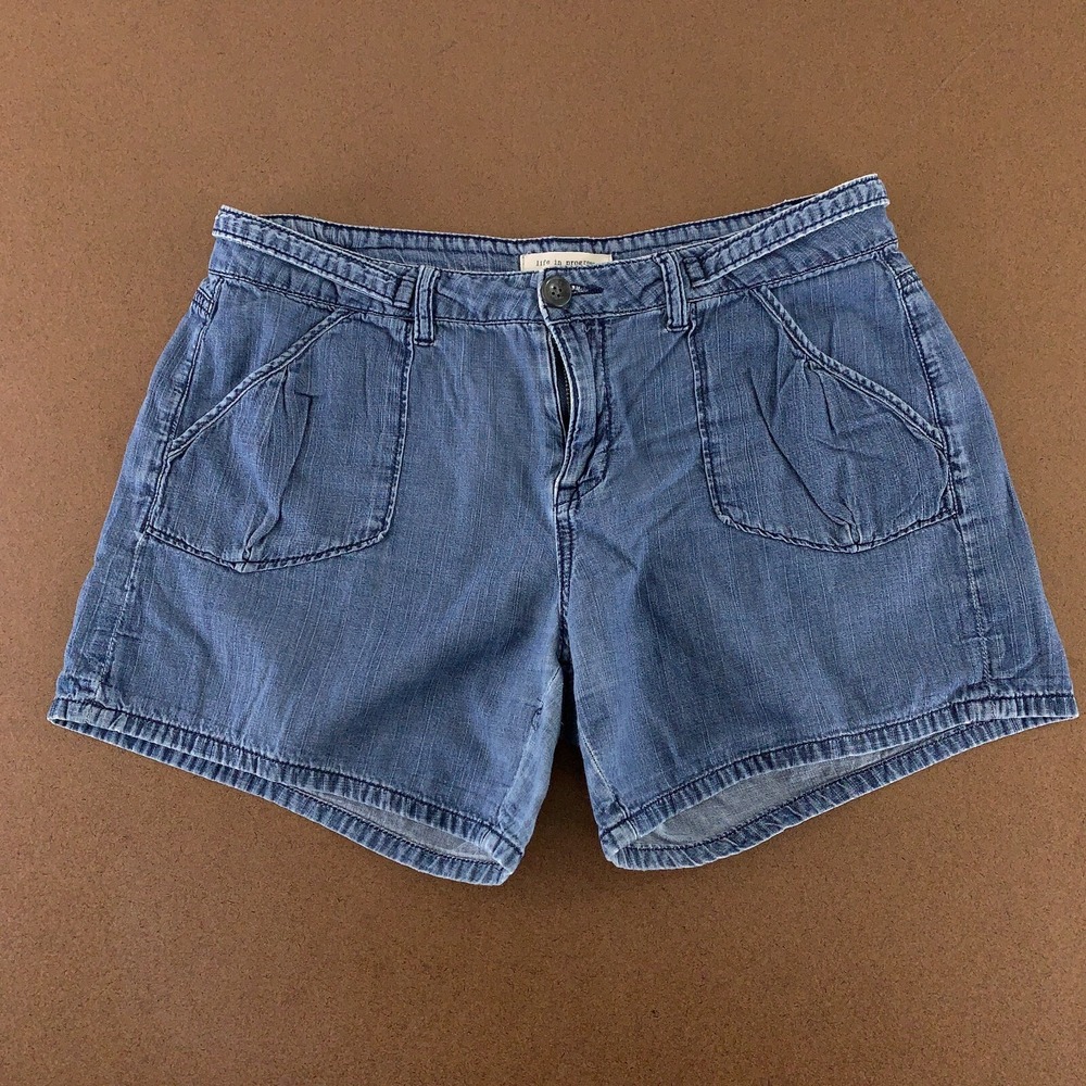 Life In Progress Women's Size 28 Medium Wash Denim 4.5" Inseam Jean Shorts